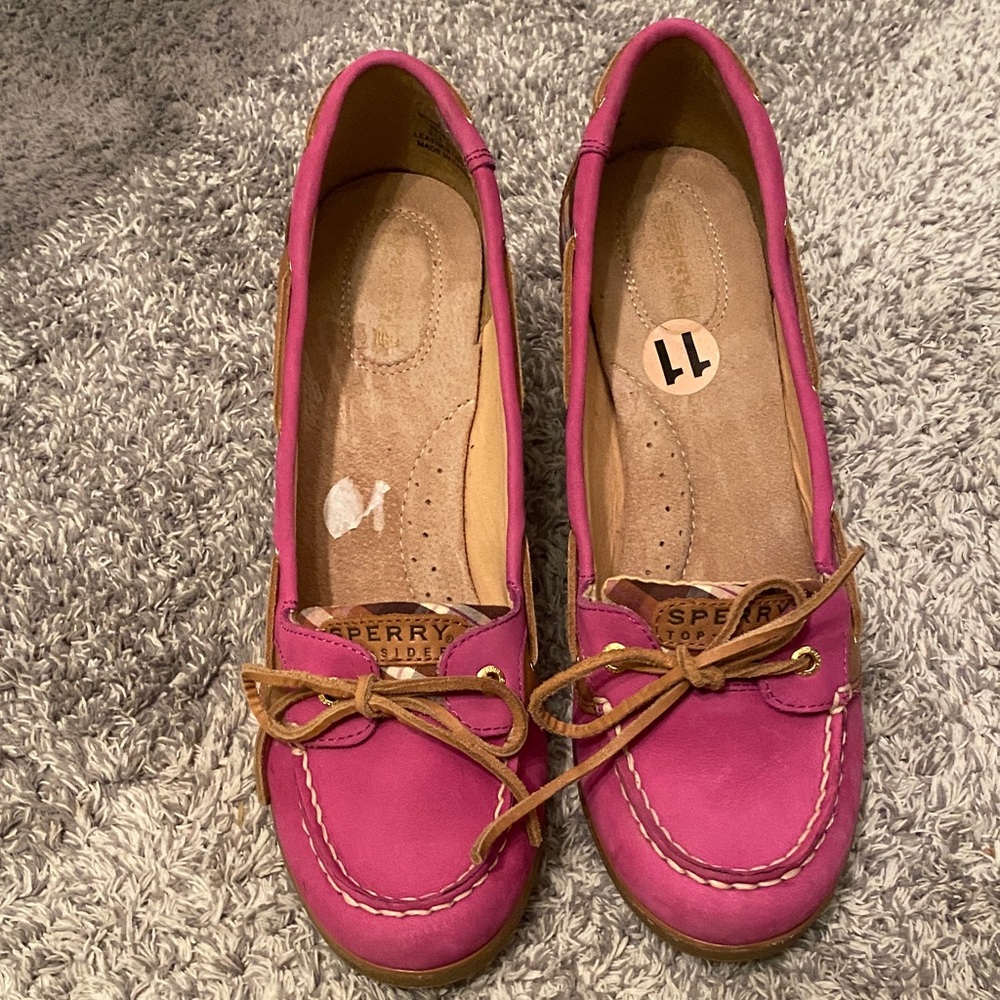 Sperry Women's Vibrant Pink Loafers-Top siders
